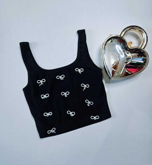 Bow black top